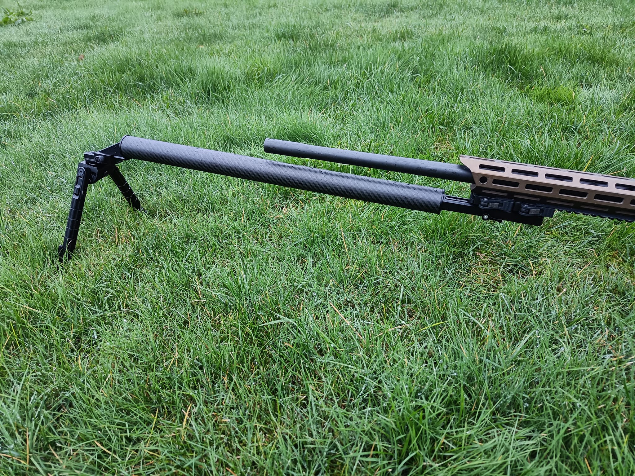 Nieload Nieload™ MATRIX Carbon Bipod Extender - Cameras & Optics > Camera & Optic Accessories > Tripods & Monopods Tripod
